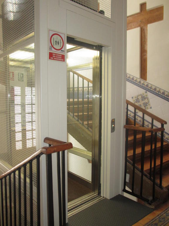Hostal Pan America Madrid Exterior photo