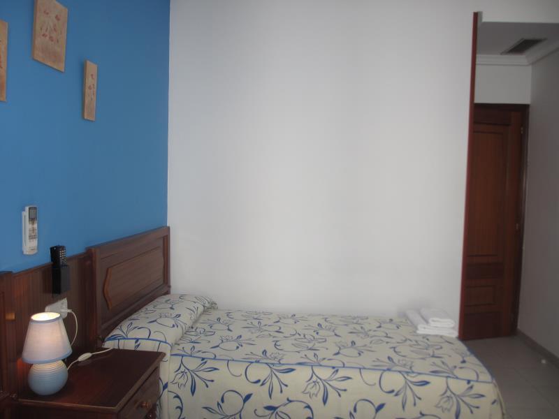 Hostal Pan America Madrid Exterior photo